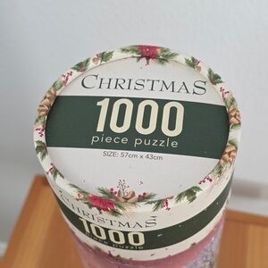 1000 Piece Christmas Puzzle - Opened box